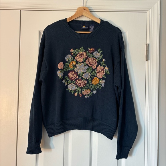 liz sport Sweaters - Vintage Liz Sport Floral Embroidered Navy Sweater Feminine Cottage Core Granny L